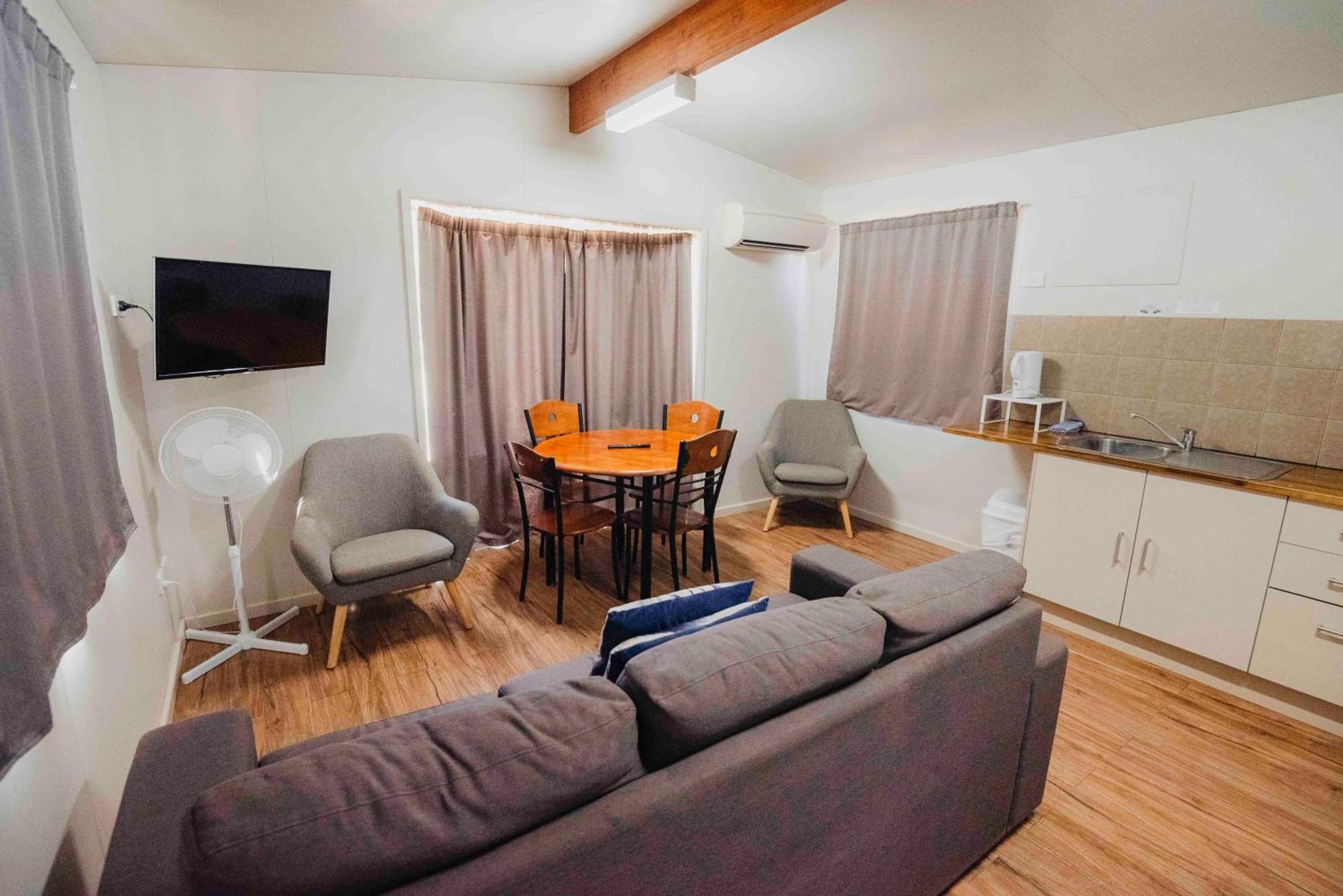 Capricorn Holiday Park Carnarvon Exterior foto