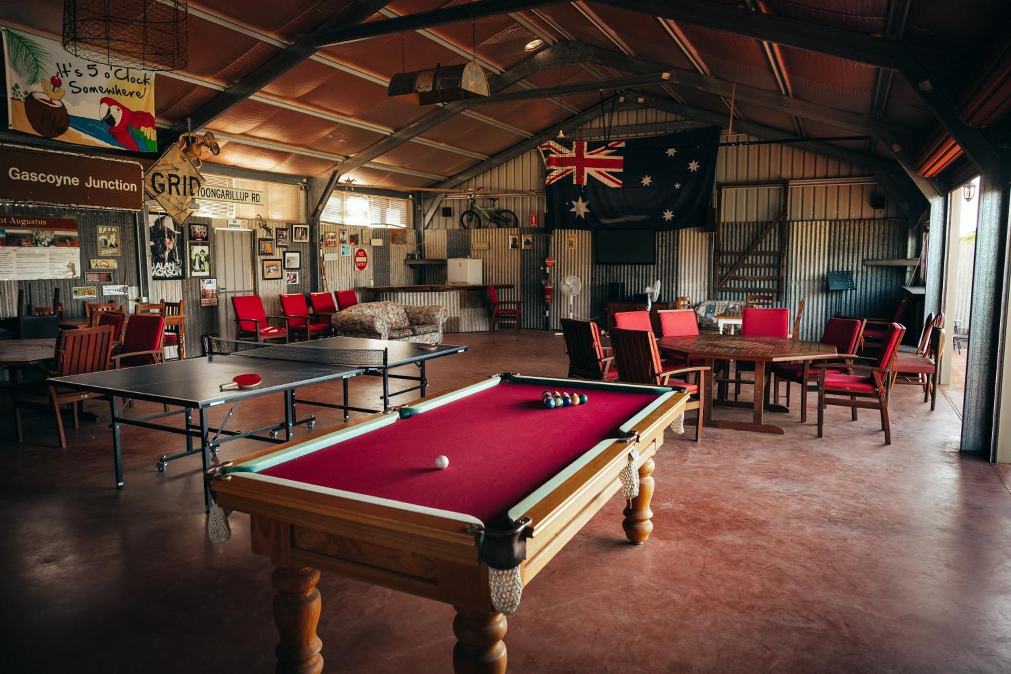 Capricorn Holiday Park Carnarvon Exterior foto