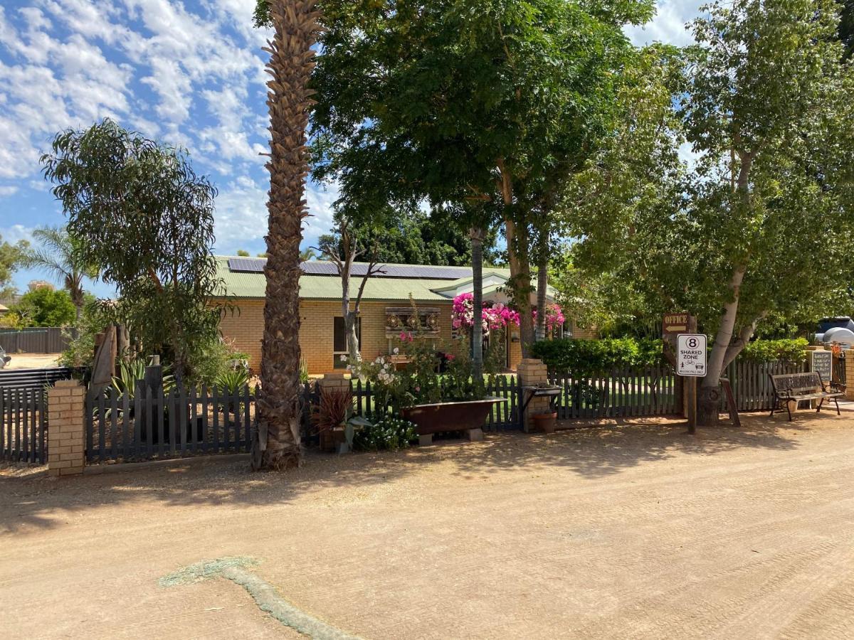 Capricorn Holiday Park Carnarvon Exterior foto